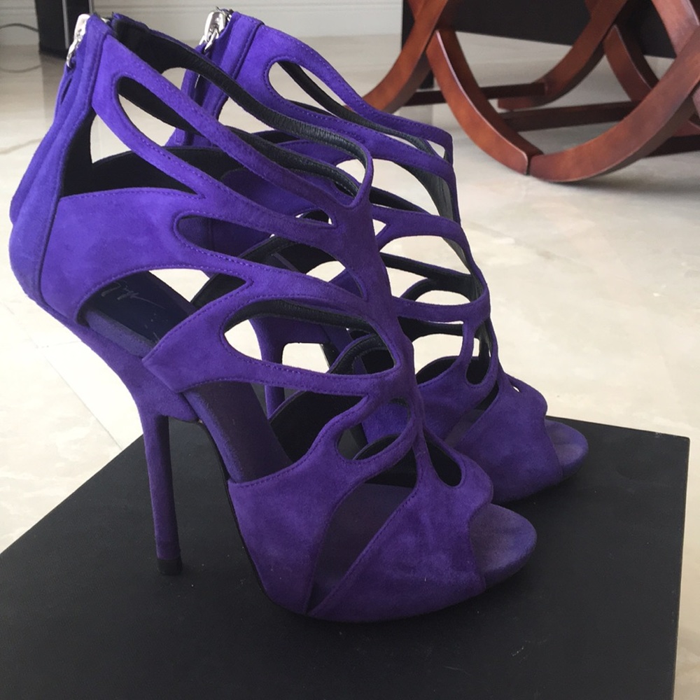 Giuseppe Zanotti Butterfly Cut Out Sandal - Picture 2 of 5